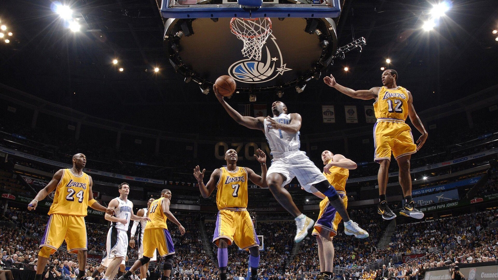阿尔·哈姆达乌伊在巴黎奥运会男足比赛中展现出强大的进攻能力